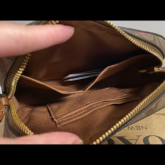 Authentic Coach Camera bag - Picture 2 of 3